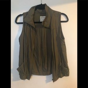 Green Lightweight vest!